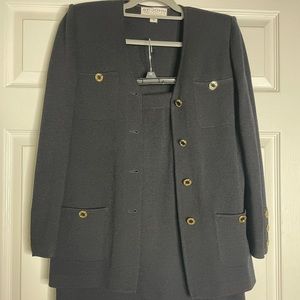 St. John Collection 2 piece Skirt Suit